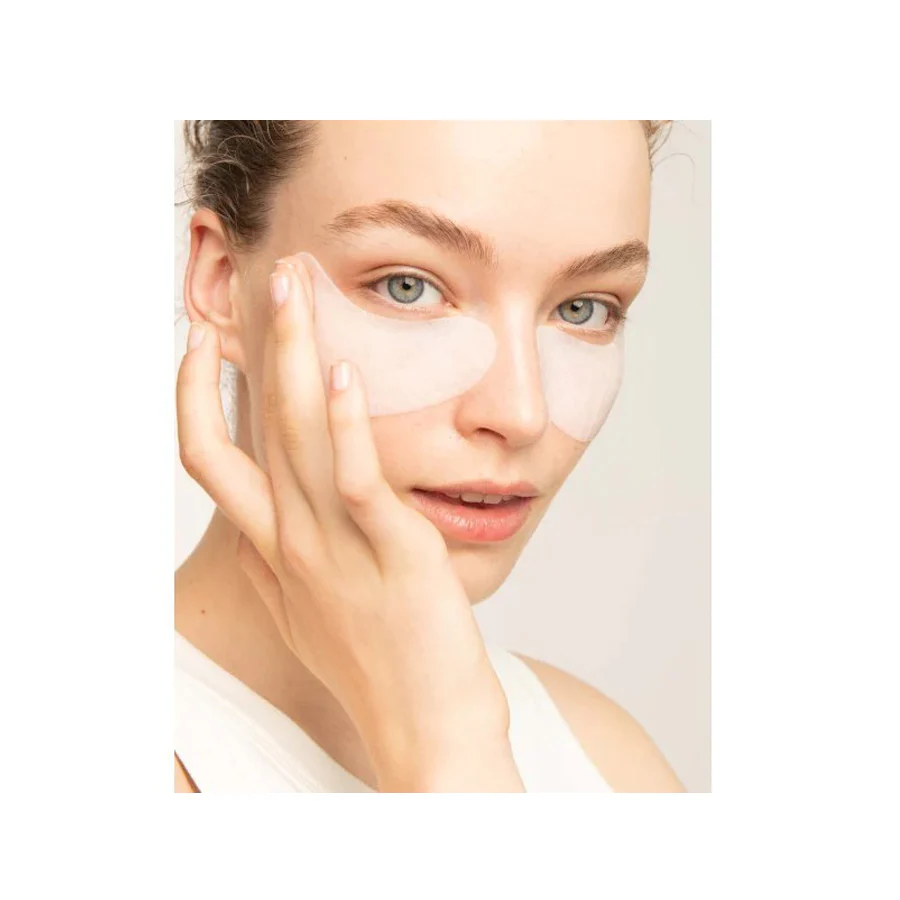 Garnier SkinActive Moisture Bomb Hyaluronic Acid & Orange Juice Eye Sheet Mask - Image 3