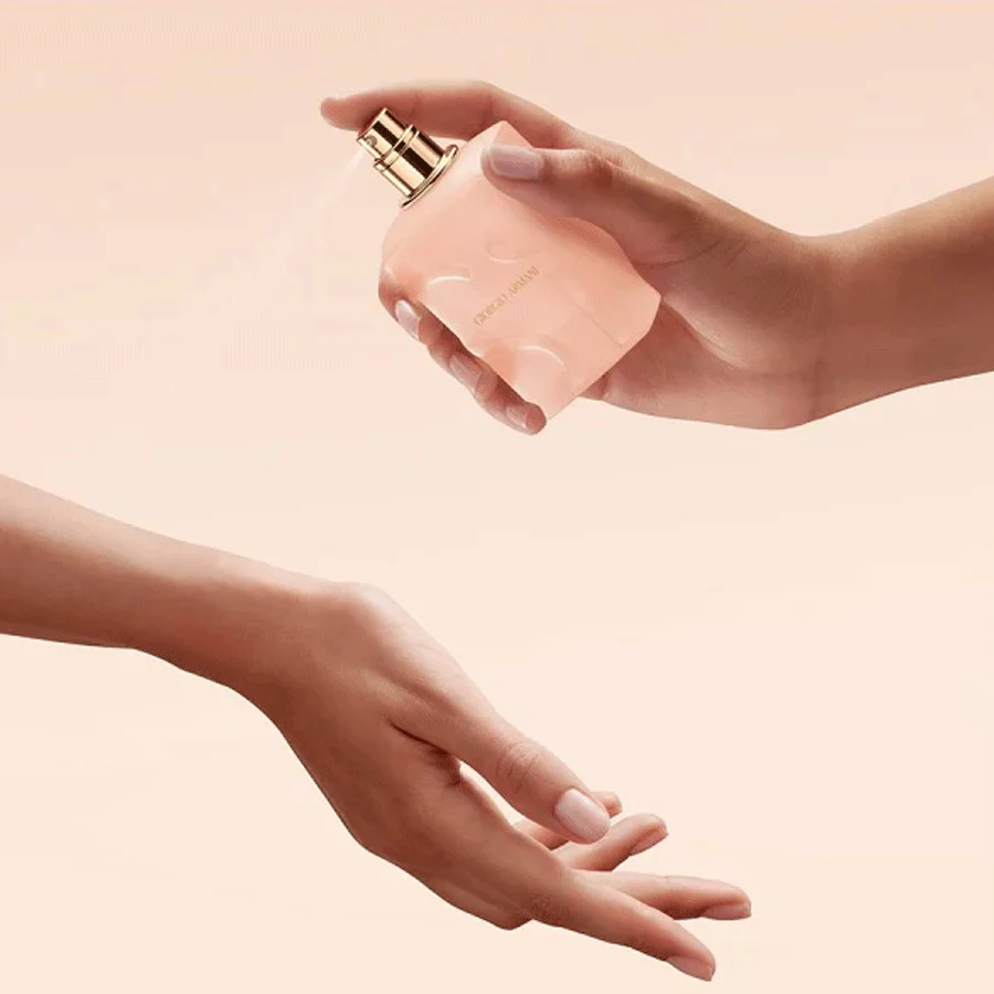 Giorgio Armani Si Nude Bloom Eau De Parfum 50ml - Image 4