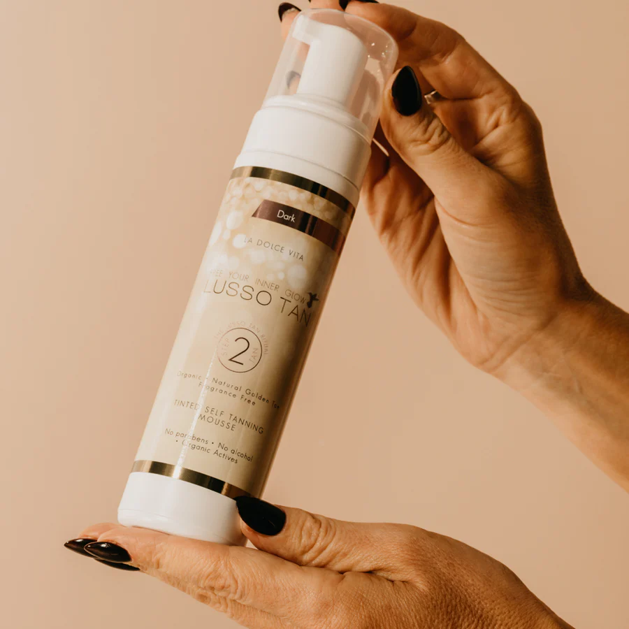 Lusso Tan Tinted Self Tanning Mousse Dark 200ml - Image 2