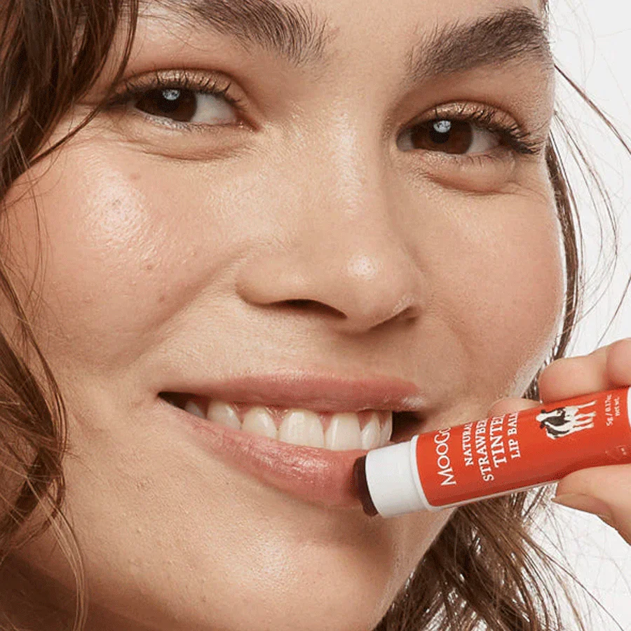 MooGoo Natural Strawberry Tinted Lip Balm 5g - Image 2